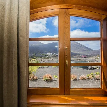 De La Geria Holiday home *